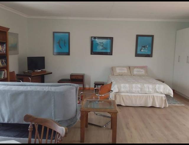 1 BEDROOM PROPERTY TO RENT IN DANA BAY
